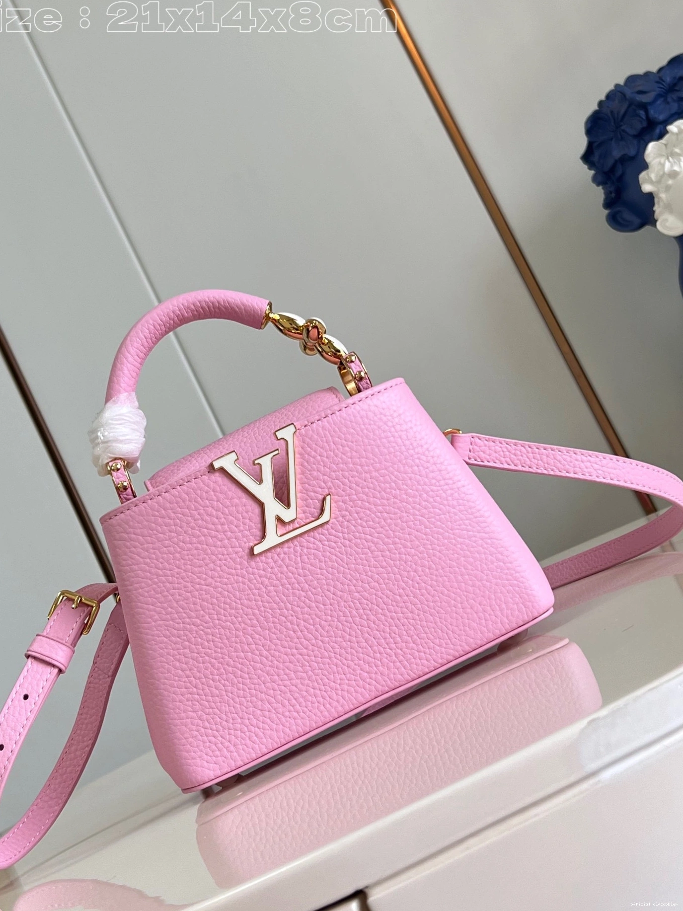 Official oldcobbler VUITTON CAPUCINES LOUIS MINI-21*14*8CM 0813